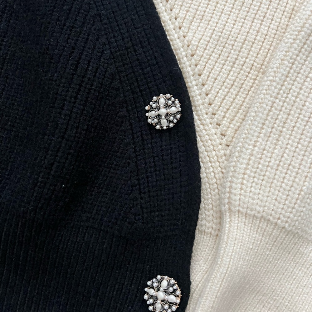 Kittenish Sweater - Picture 5 of 5